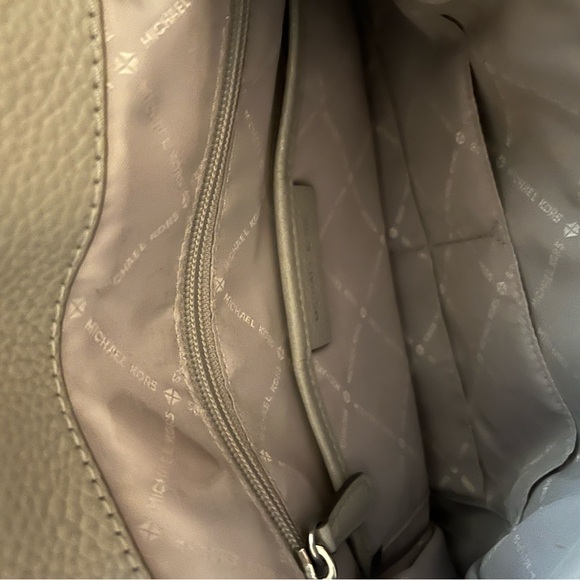 MK backpack - Picture 4 of 4